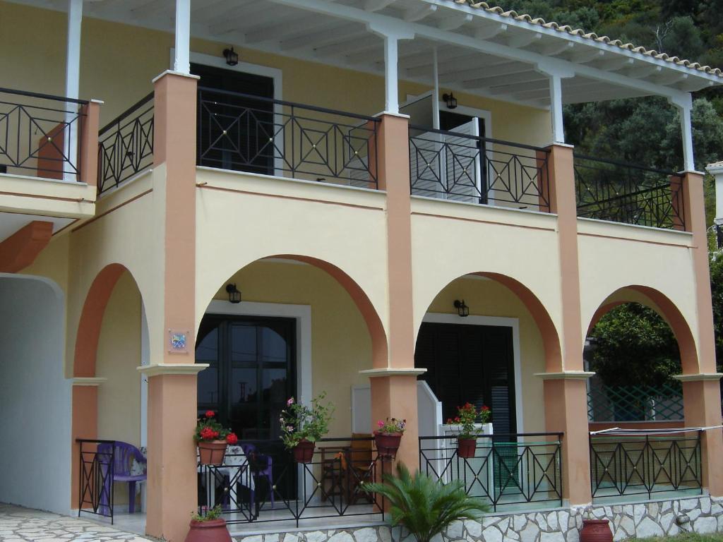 ميكروس جيالوس Captain Nick Aparthotel المظهر الخارجي الصورة