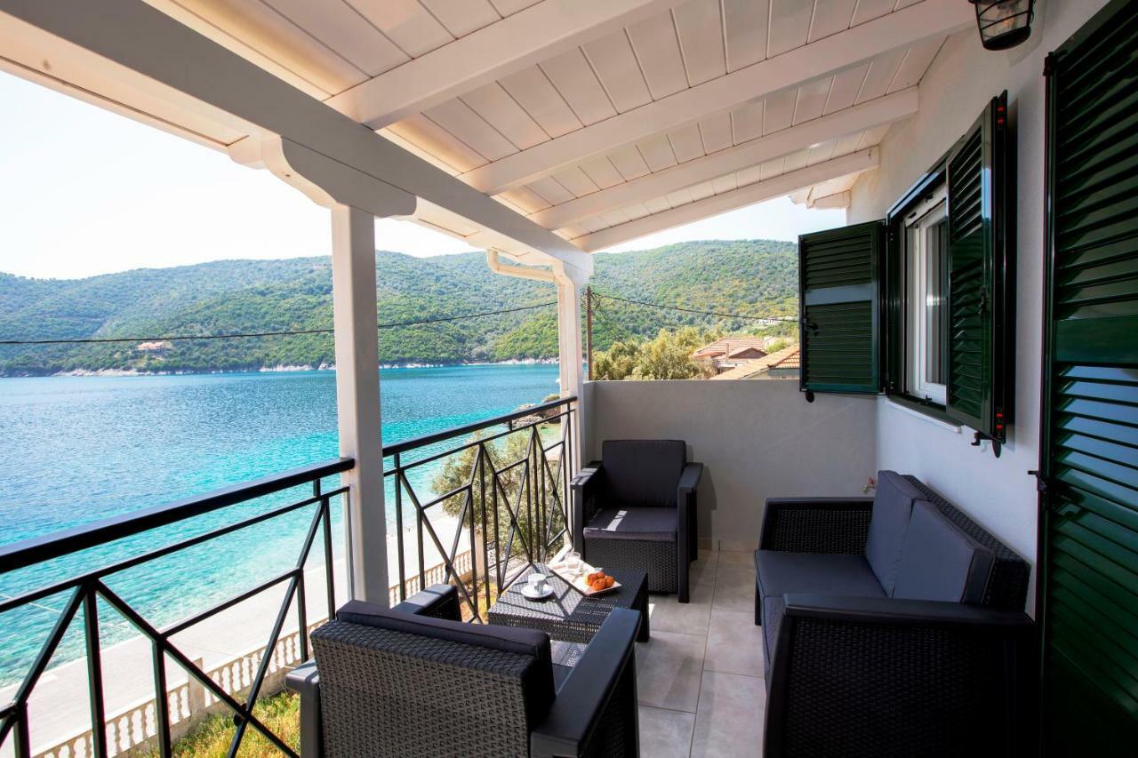 ميكروس جيالوس Captain Nick Aparthotel المظهر الخارجي الصورة